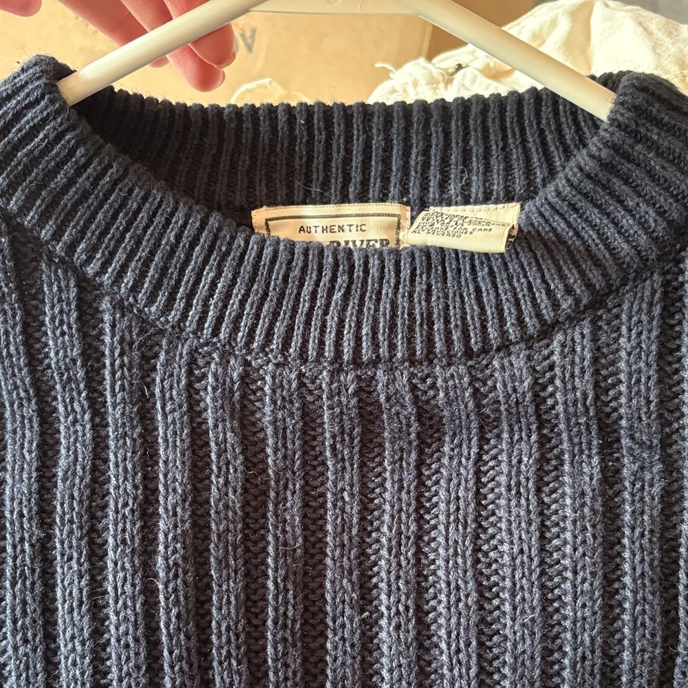 Authentic New River Men's Navy Sweater - Picture 6 of 7